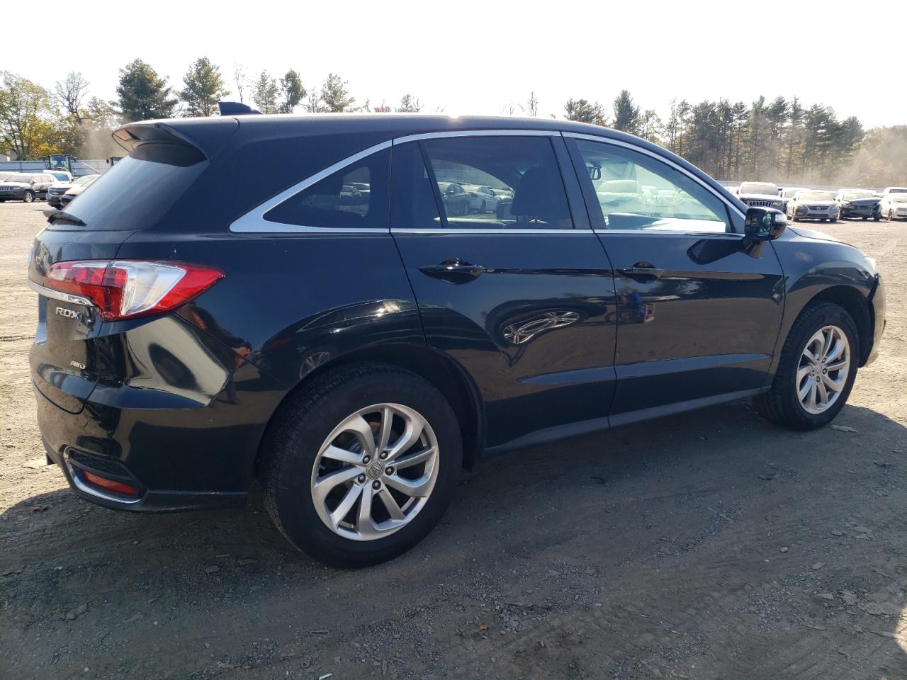 2017 Acura RDX VIN 5J8TB4H35HL006773 Copart auction photo, front end / minor dent/scratches damage thumbnail 3