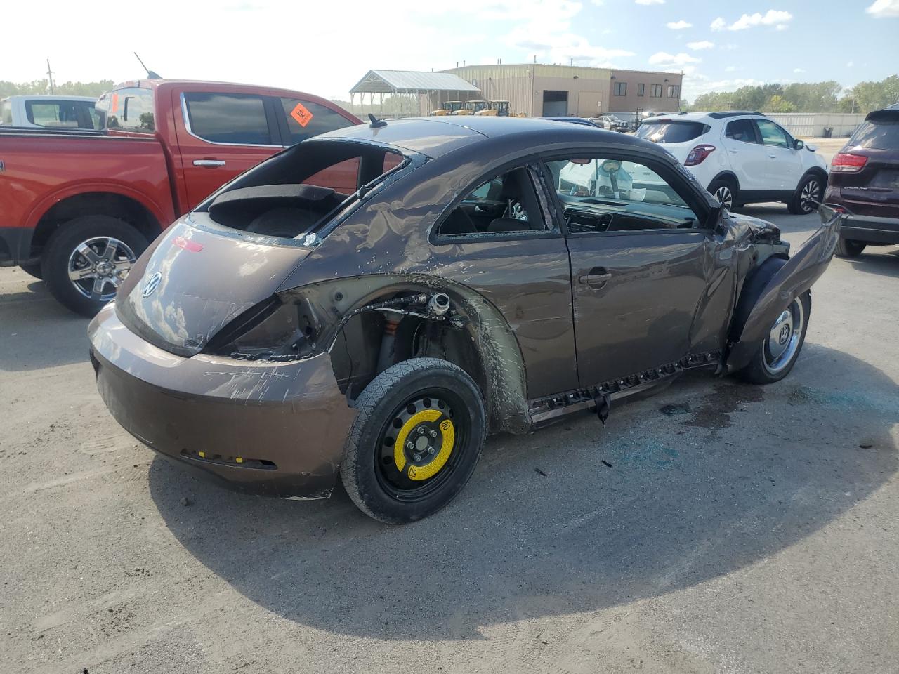 2012 Volkswagen Beetle VIN 3VWJX7ATXCM664967 Copart auction photo, all over damage thumbnail 3