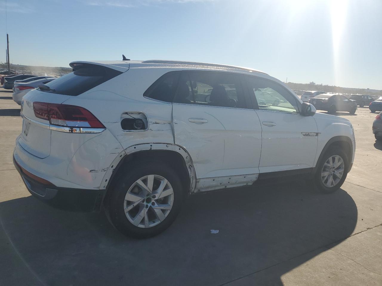 2021 Volkswagen Atlas VIN 1V2AC2CA4MC233362 Copart auction photo, side damage thumbnail 3