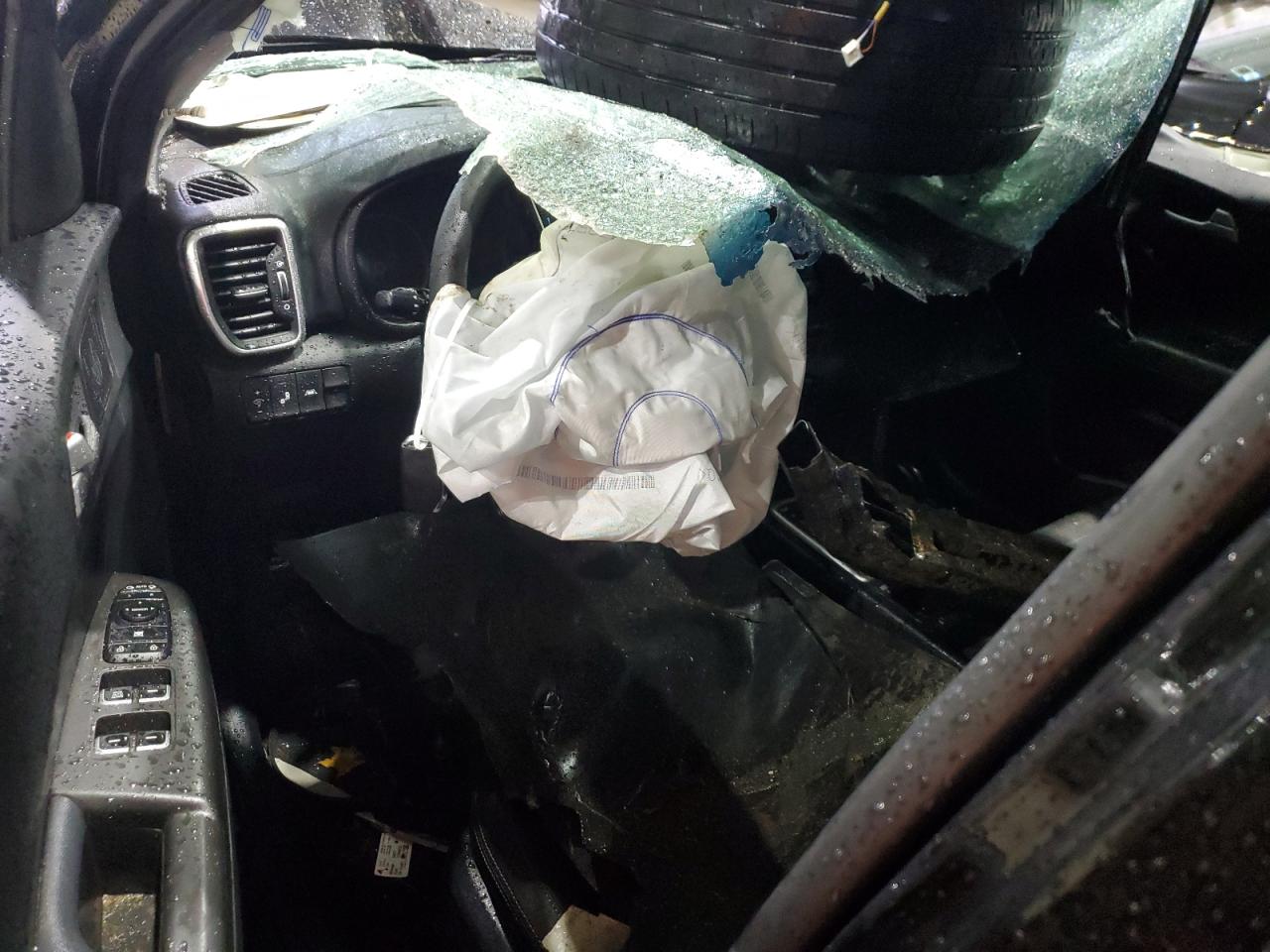 2022 KIA Sportage VIN KNDPMCAC0N7010961 Copart auction photo, all over damage thumbnail 8