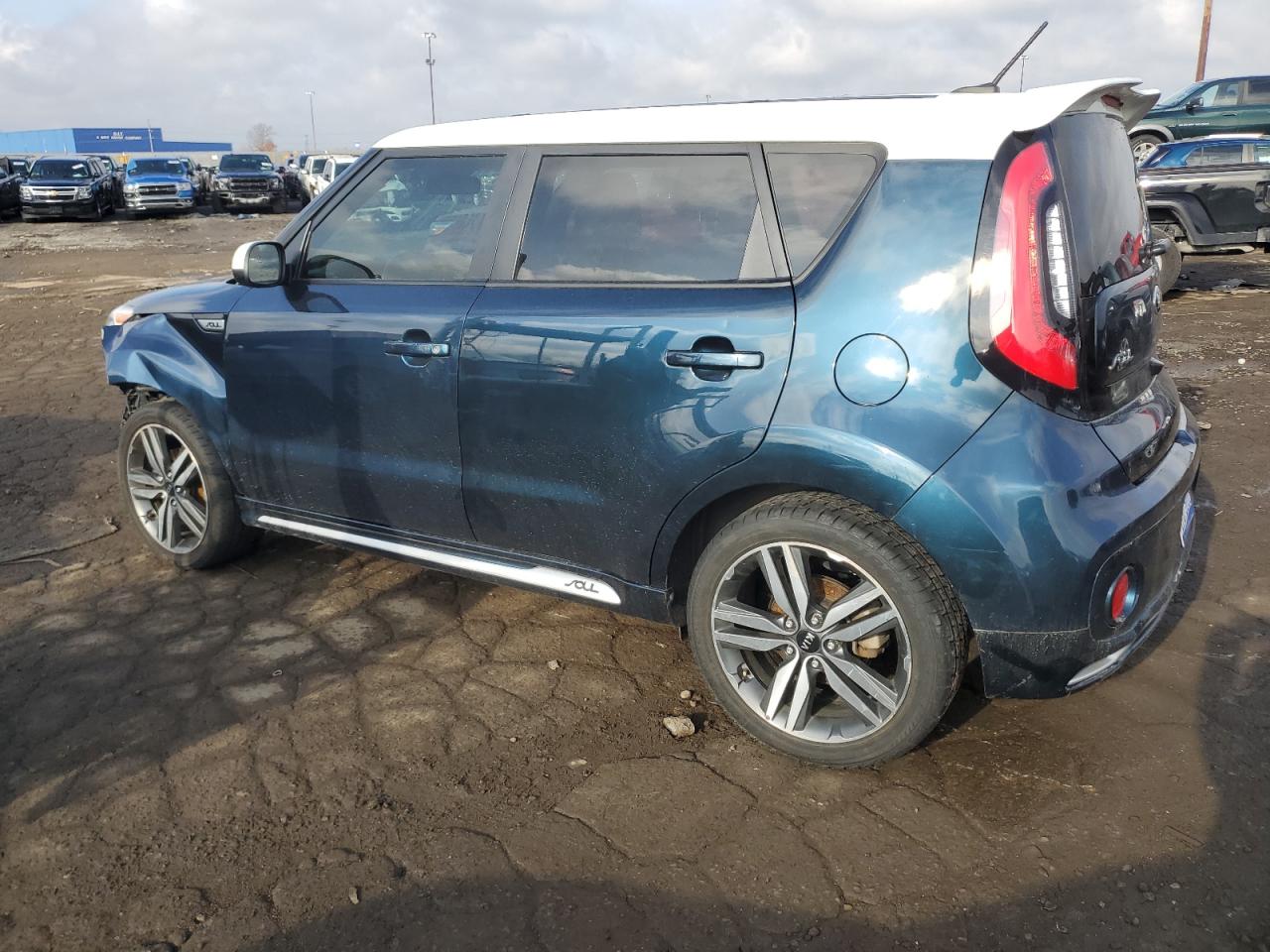 2018 KIA Soul VIN KNDJP3A59J7619832 Copart auction photo, front end damage thumbnail 2