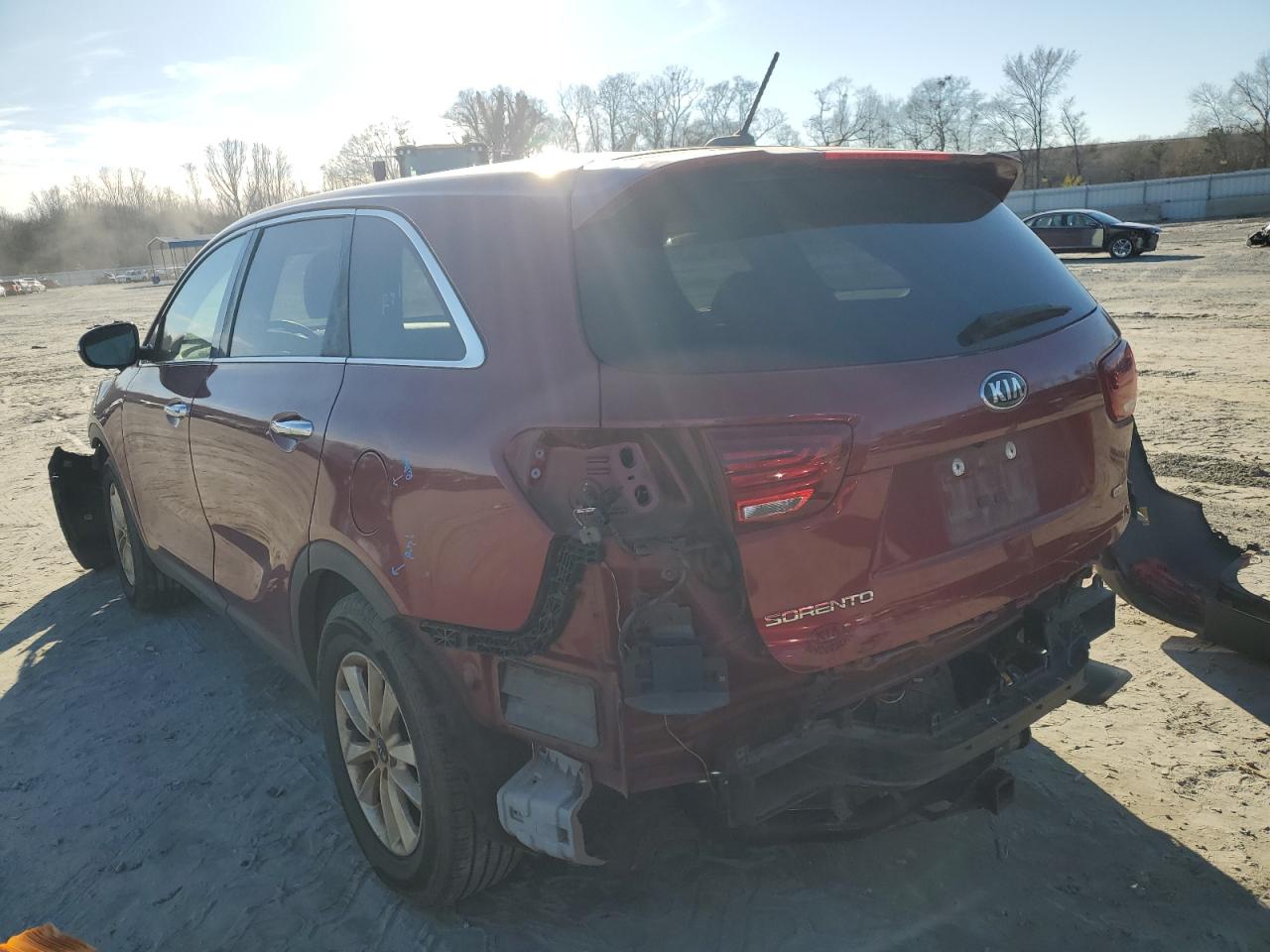 2020 KIA Sorento VIN 5XYPG4A3XLG677565 Copart auction photo, front end / rear end damage thumbnail 2