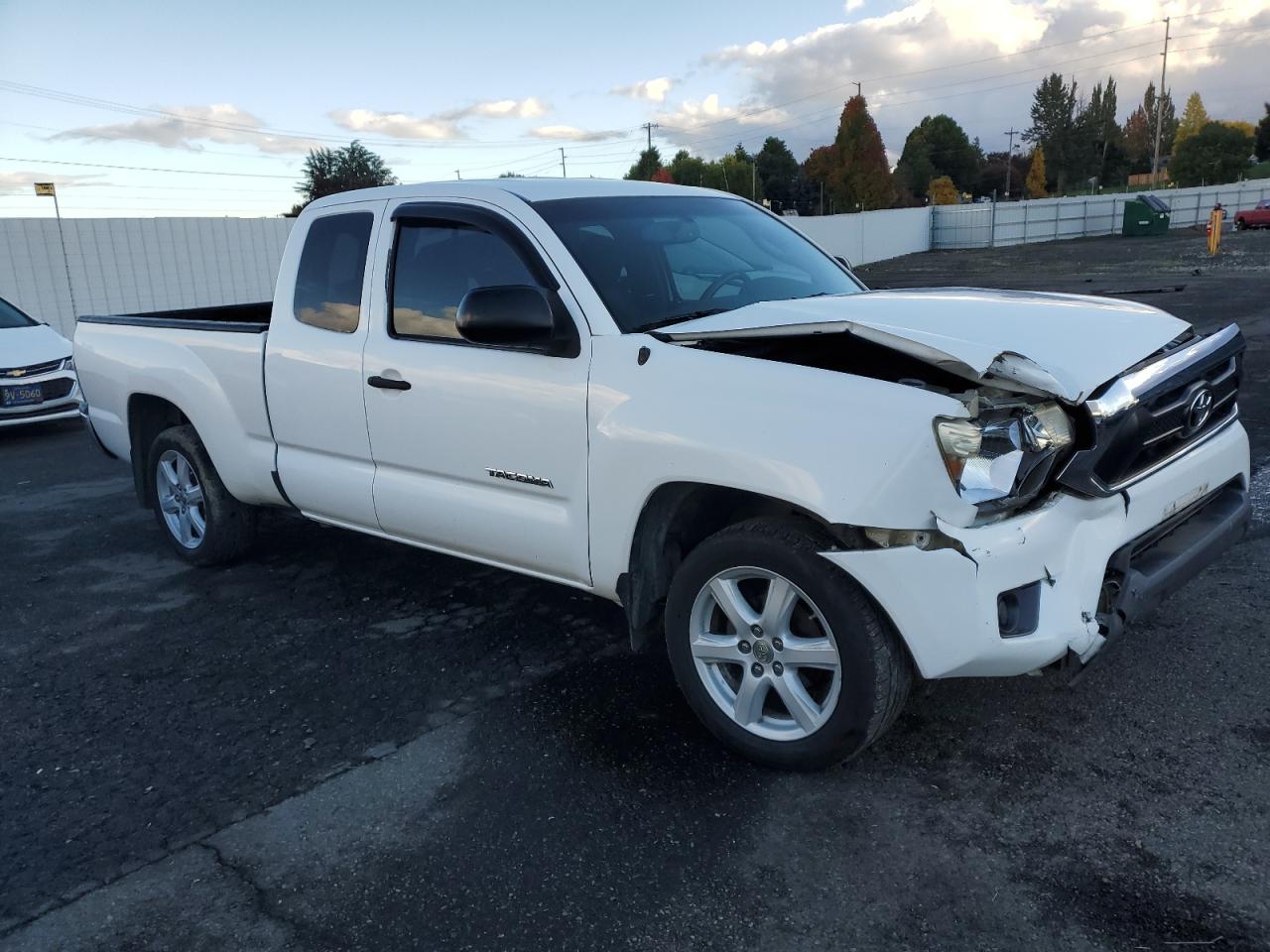 2012 Toyota Tacoma VIN 5TFTX4CN0CX010952 Copart auction photo, front end damage thumbnail 4