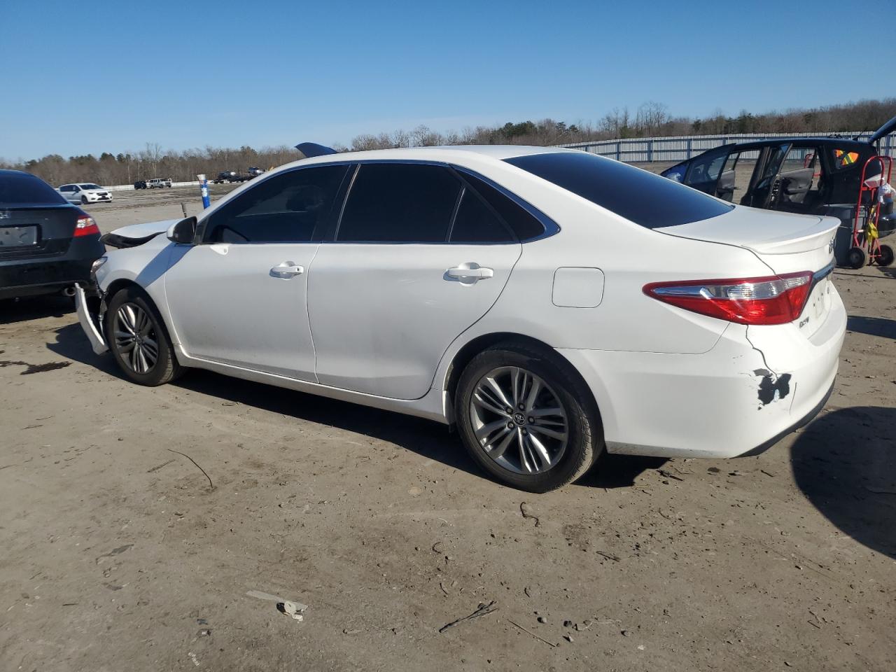 2016 Toyota Camry VIN 4T1BF1FKXGU178633 Copart auction photo, front end / rear end damage thumbnail 2
