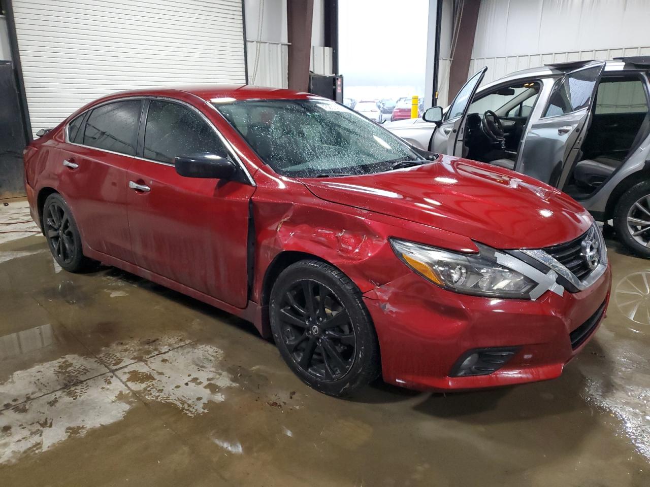 2017 Nissan Altima VIN 1N4AL3AP5HC276652 Copart auction photo, front end damage thumbnail 4