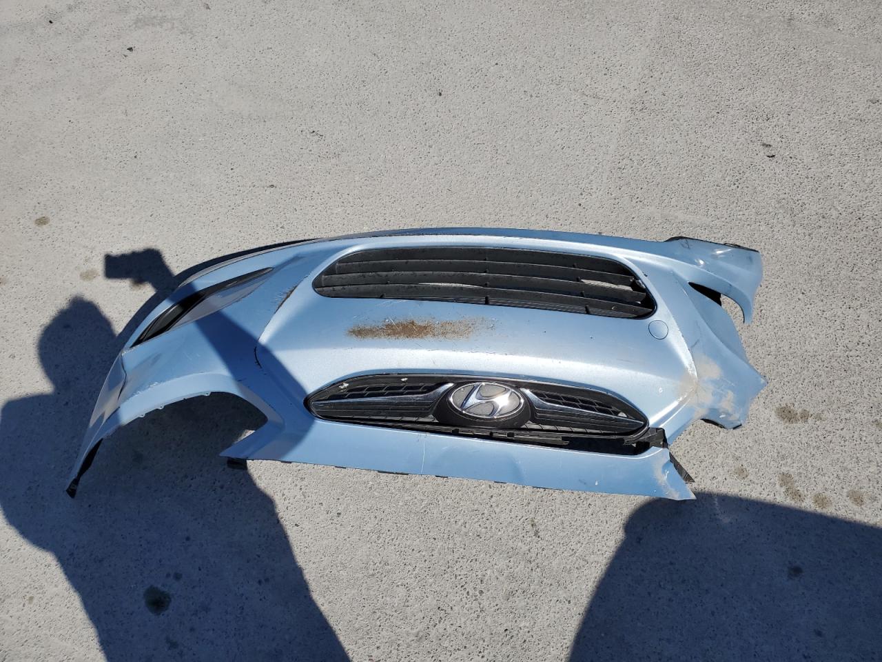 2013 Hyundai Accent VIN KMHCT5AE7DU108539 Copart auction photo, front end / minor dent/scratches damage thumbnail 12