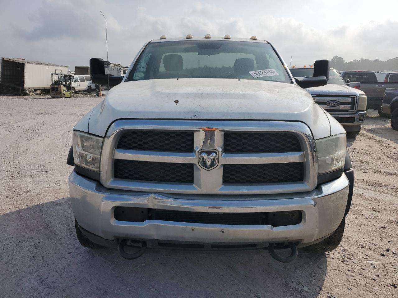 2015 RAM 5500 VIN 3C7WRMAL4FG559333 Copart auction photo, vandalism / missing/altered vin damage thumbnail 5