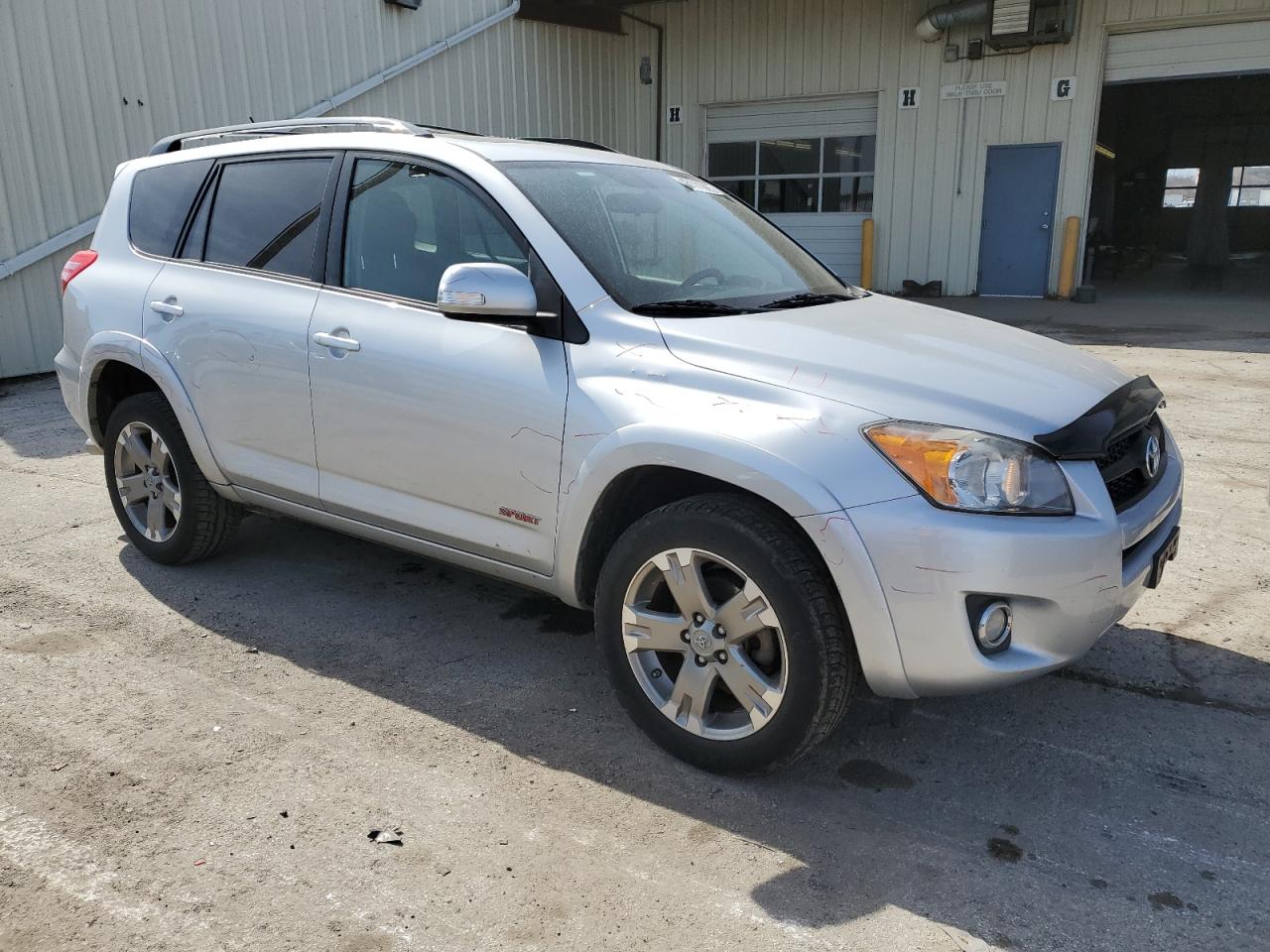 2010 Toyota RAV 4 VIN JTMRK4DV0A5093542 Copart auction photo, front end damage thumbnail 4