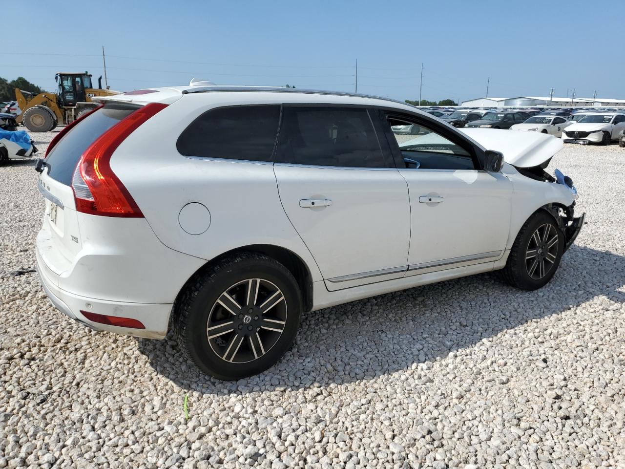 2017 Volvo XC60 VIN YV440MDR7H2130033 Copart auction photo, front end damage thumbnail 3