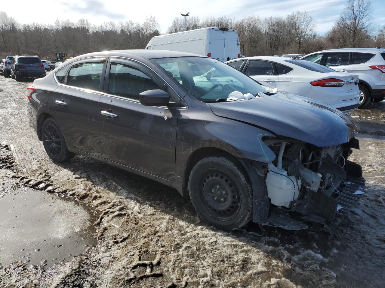 2014 Nissan Sentra VIN 3N1AB7AP8EY235605 Copart auction photo, front end / minor dent/scratches damage thumbnail 4