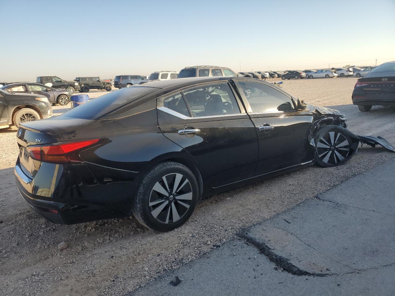 2021 Nissan Altima VIN 1N4BL4DV6MN407493 Copart auction photo, front end damage thumbnail 3