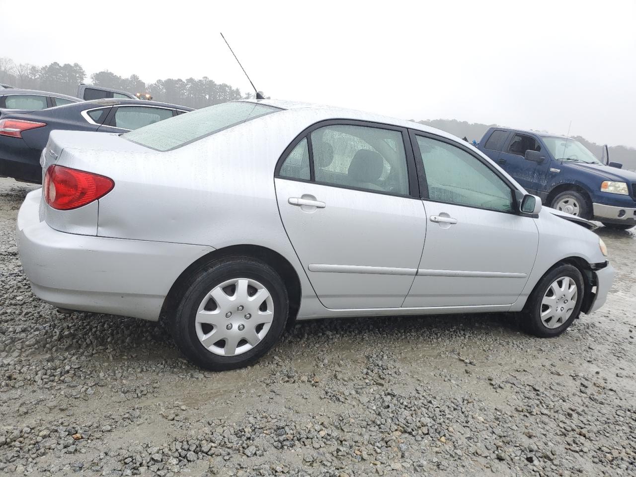 2005 Toyota Corolla VIN 1NXBR32E15Z502813 Copart auction photo, front end / minor dent/scratches damage thumbnail 3