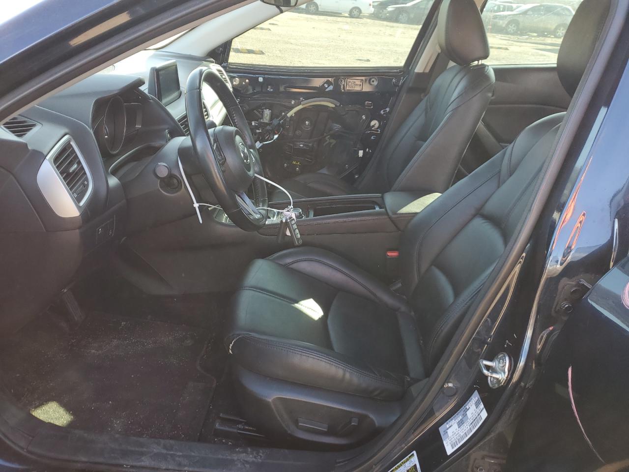 2018 Mazda 3 VIN 3MZBN1V36JM218264 Copart auction photo, front end / side damage thumbnail 7