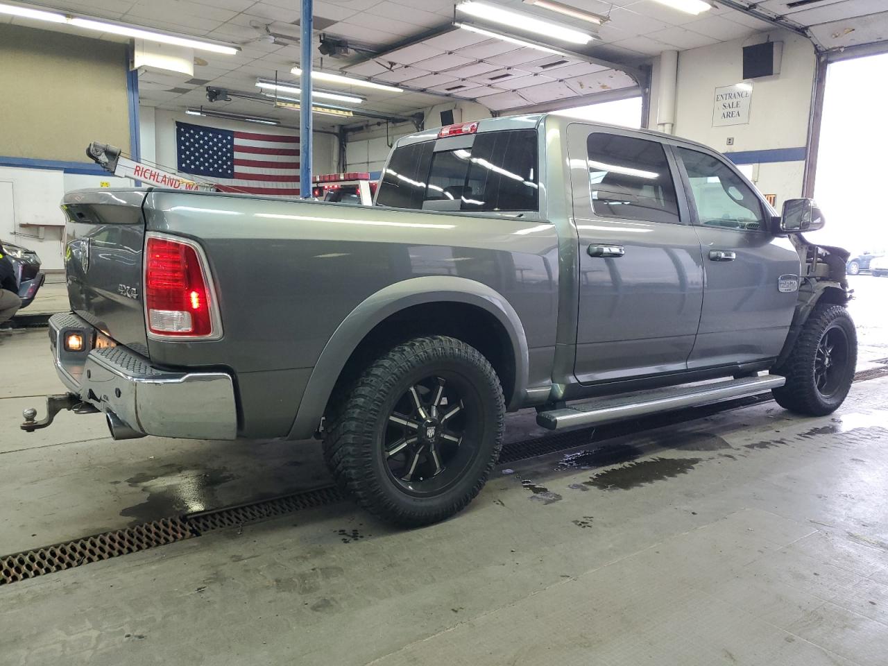 2013 RAM 1500 VIN 1C6RR7PT1DS556194 Copart auction photo, front end / side damage thumbnail 3