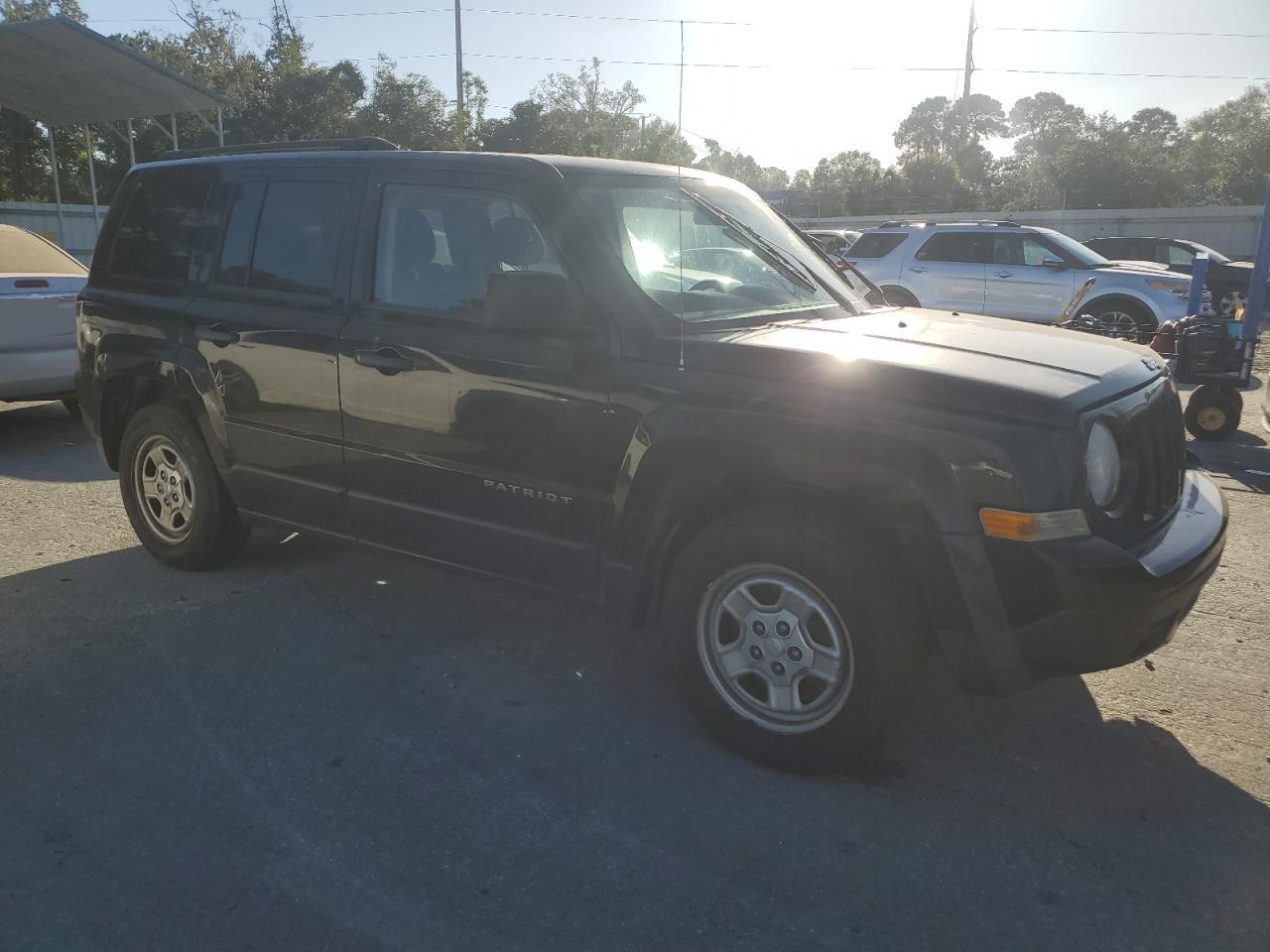 2014 Jeep Liberty (Patriot) VIN 1C4NJPBA9ED753091 Copart auction photo, side damage thumbnail 4