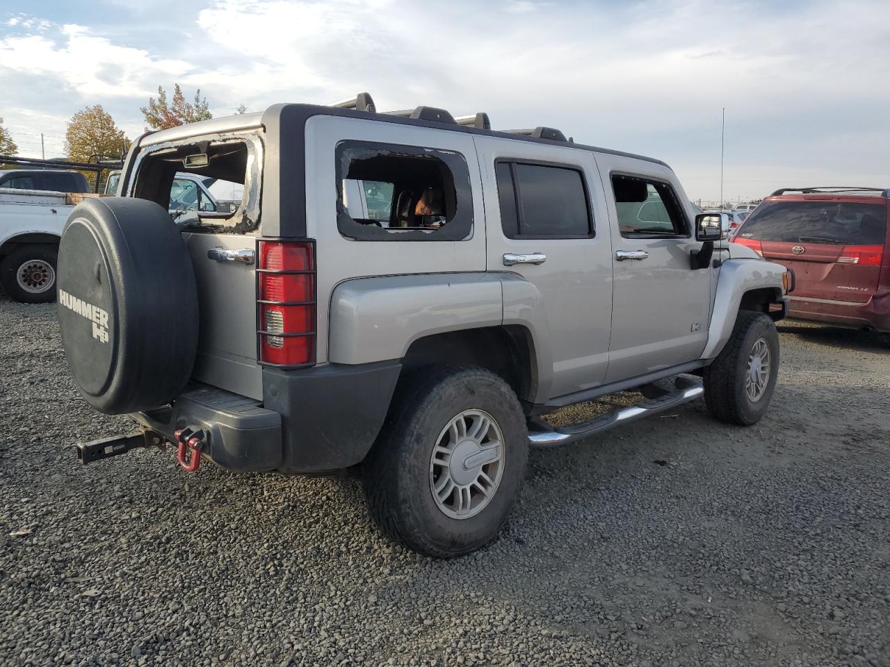 2006 Hummer H3 VIN 5GTDN136268242400 Copart auction photo, burn - interior damage thumbnail 3