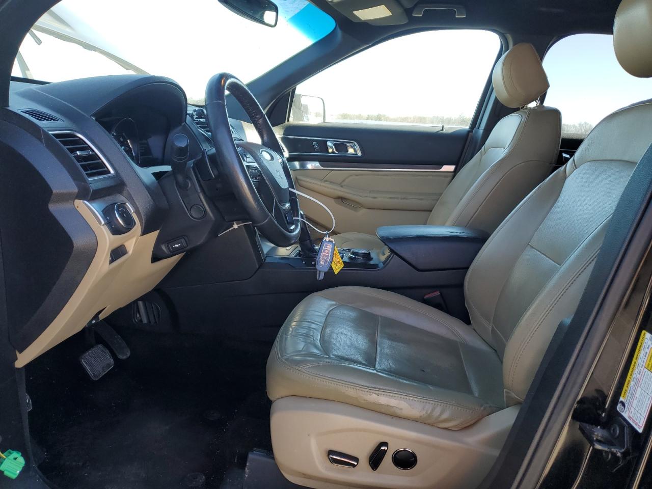 2016 Ford Explorer VIN 1FM5K8F83GGB12817 Copart auction photo, front end damage thumbnail 7