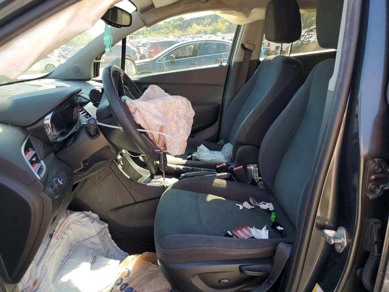 2019 Chevrolet Trax VIN 3GNCJNSB8KL223700 Copart auction photo, front end / side damage thumbnail 7
