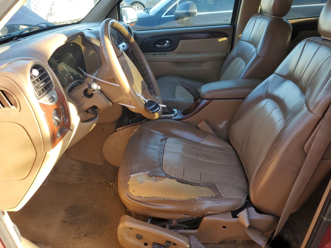 2002 GMC Envoy VIN 1GKET16S326115904 Copart auction photo, front end / minor dent/scratches damage thumbnail 7