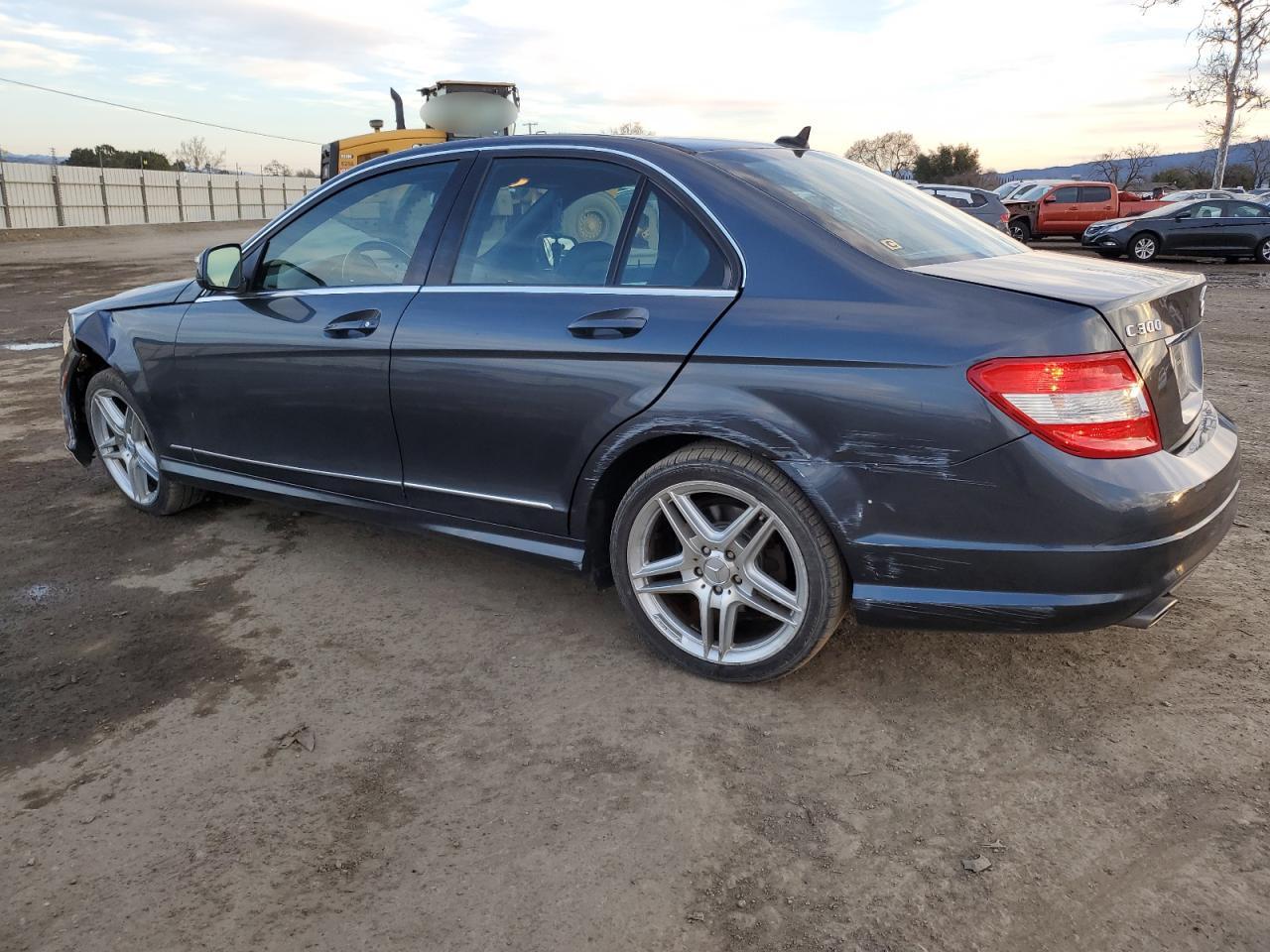 2009 Mercedes-Benz C-klasse VIN WDDGF54X09R077726 Copart auction photo, all over damage thumbnail 2