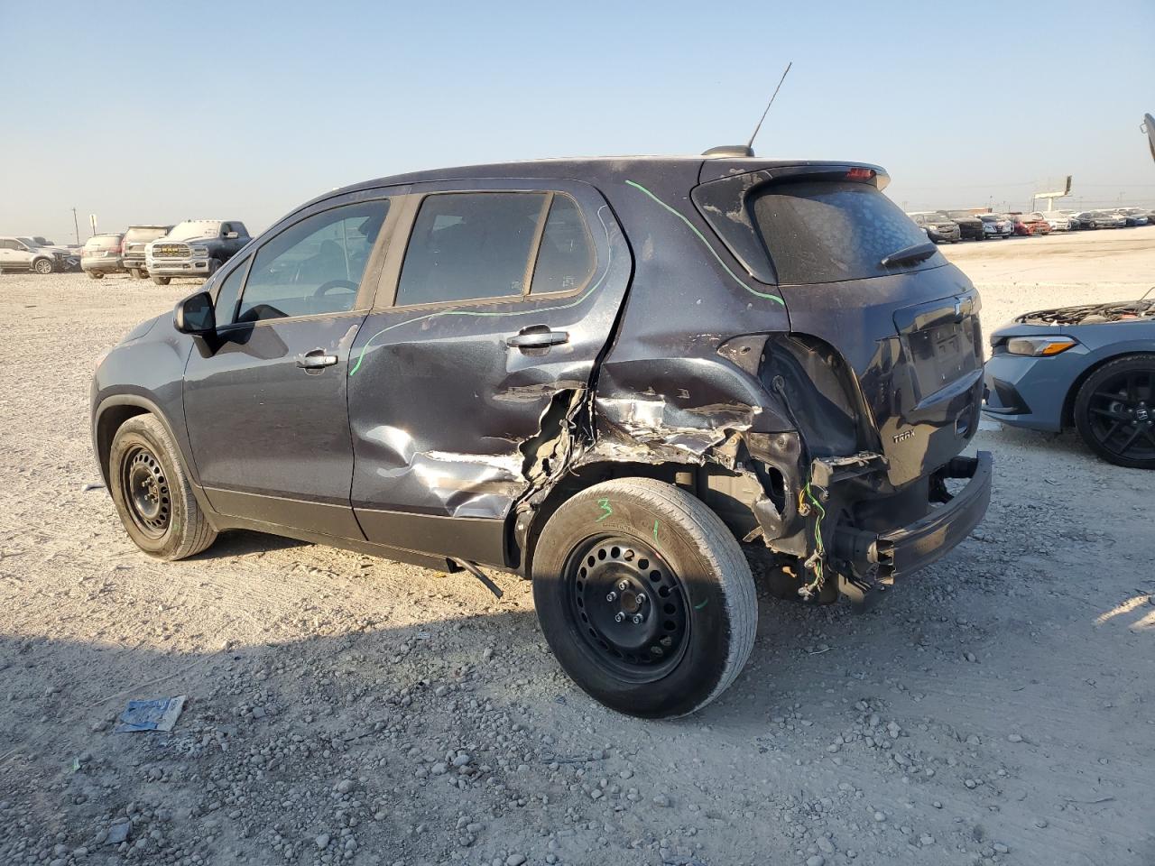 2018 Chevrolet Trax VIN 3GNCJKSB2JL260612 Copart auction photo, rear end / side damage thumbnail 2
