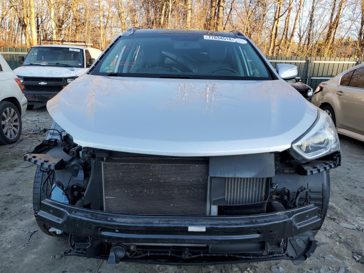 2016 Hyundai Santa Fe VIN 5XYZWDLA1GG333653 Copart auction photo, all over / minor dent/scratches damage thumbnail 5