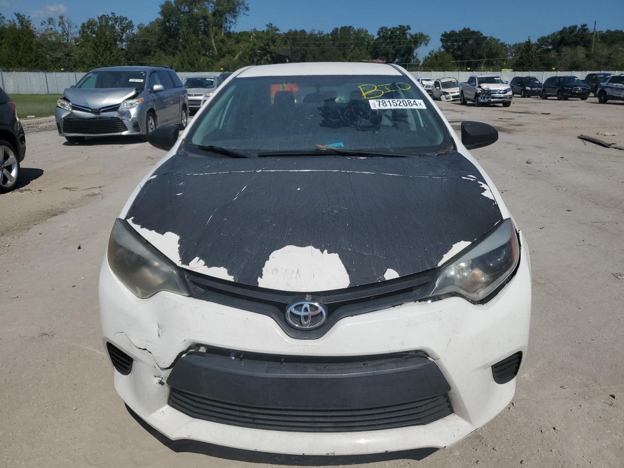 2014 Toyota Corolla VIN 2T1BURHE8EC095583 Copart auction photo, biohazard/chemical / minor dent/scratches damage thumbnail 5