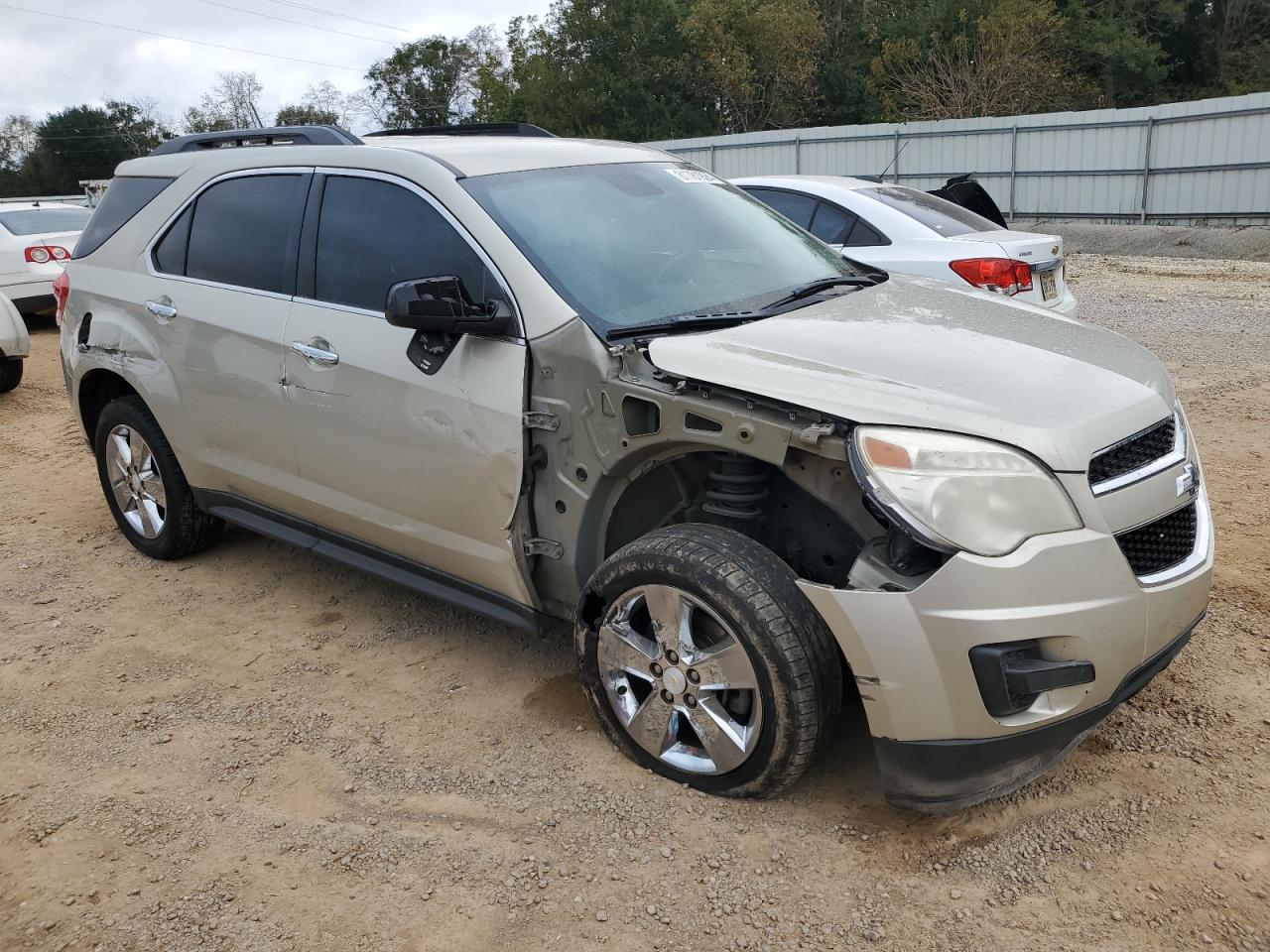 2013 Chevrolet Equinox VIN 2GNALDEK0D6355235 Copart auction photo, front end / side damage thumbnail 4