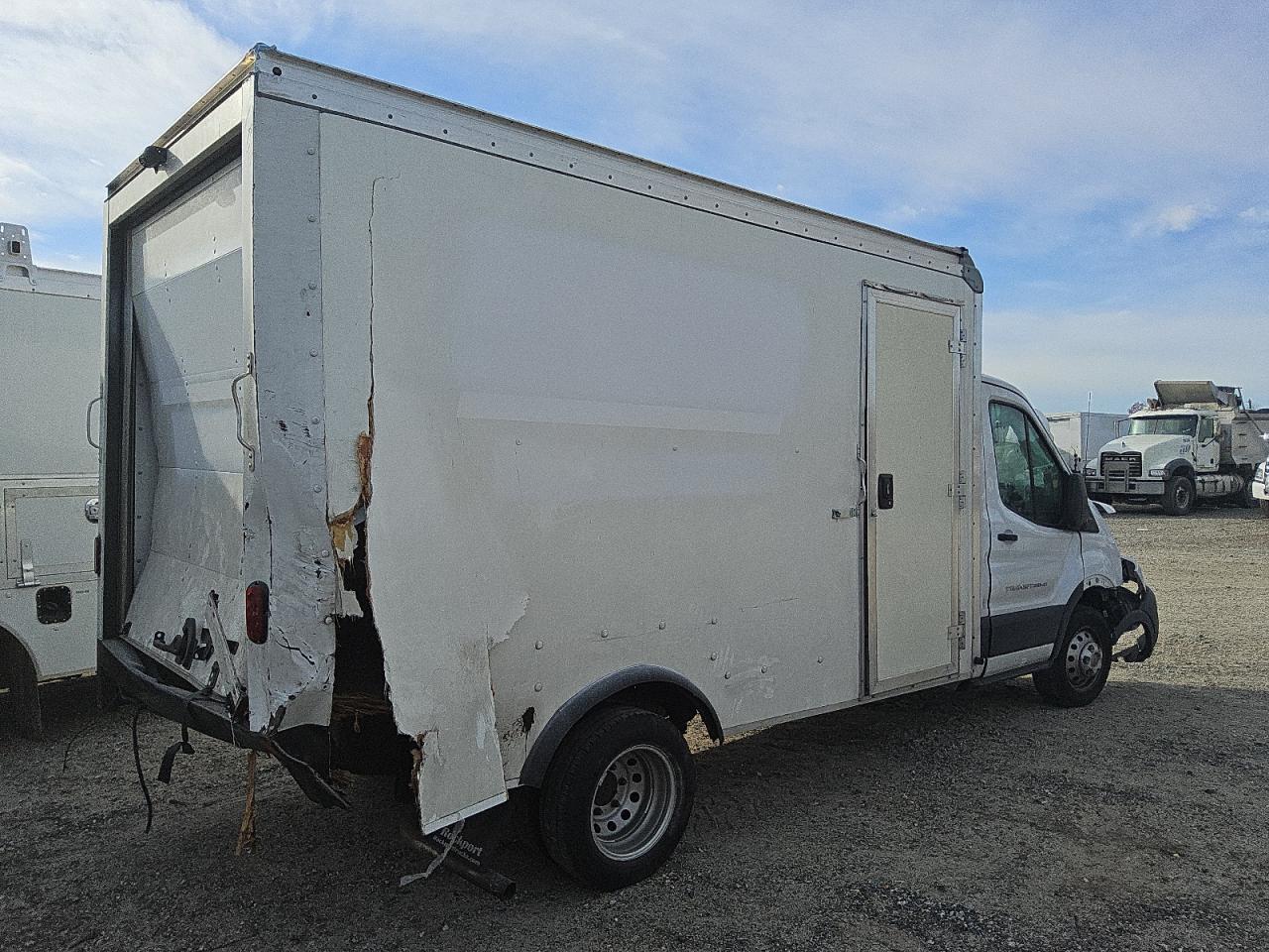 2022 Ford Transit VIN 1FDBF6P89NKA66057 Copart auction photo, front end damage thumbnail 3