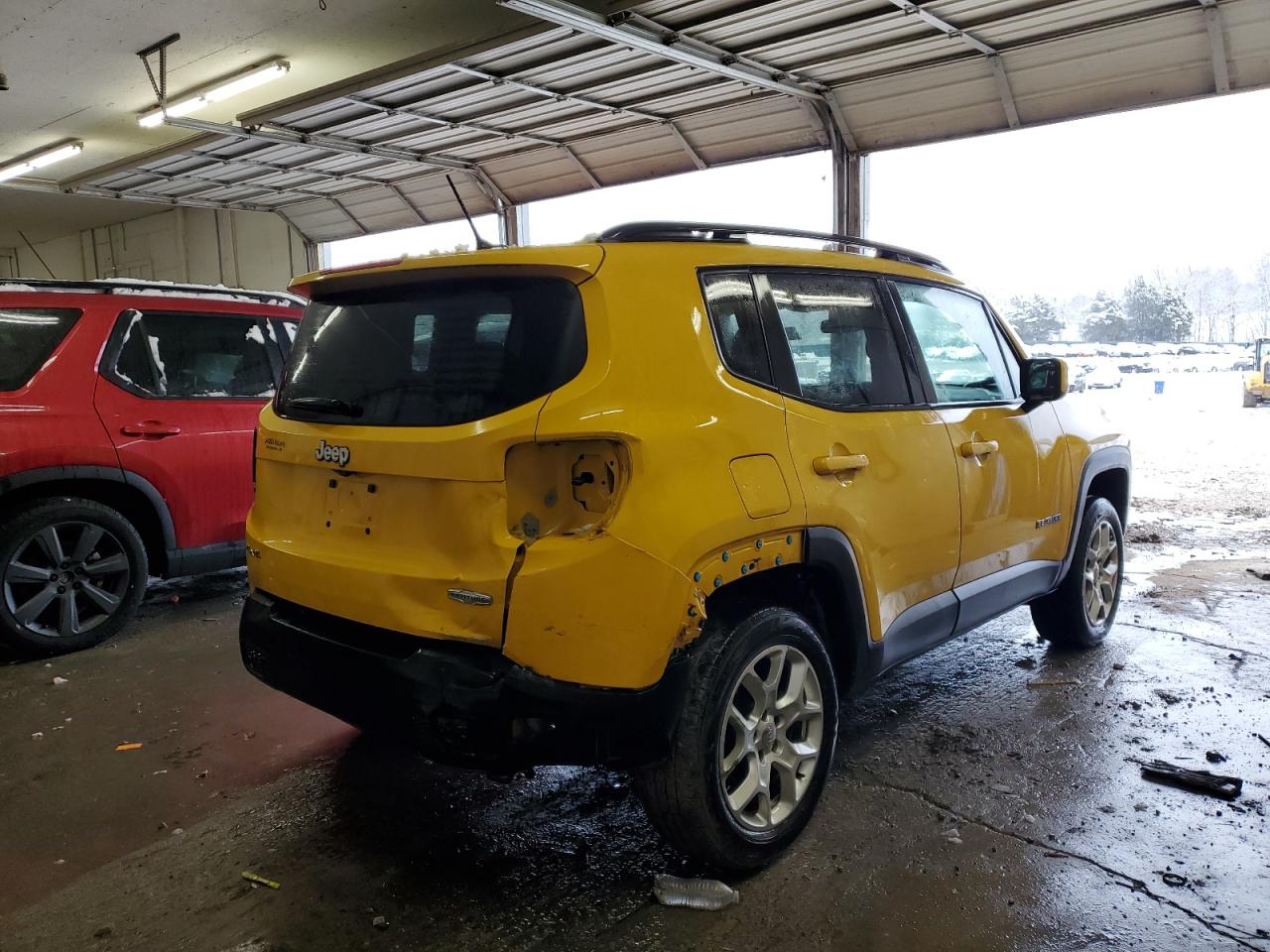 2015 Jeep Renegade VIN ZACCJBBT4FPB27687 Copart auction photo, rear end / minor dent/scratches damage thumbnail 3