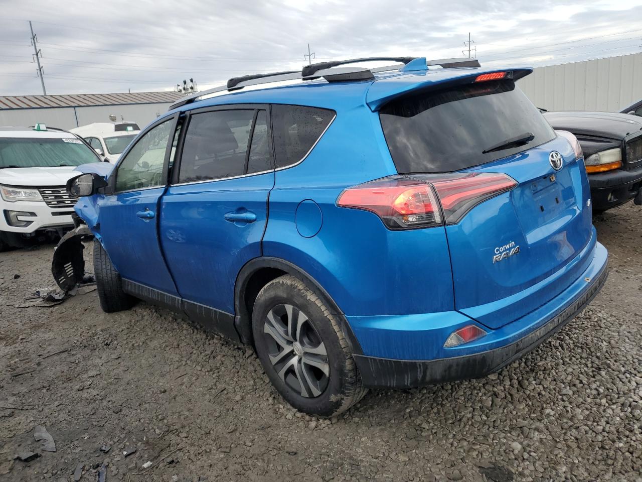 2017 Toyota RAV 4 VIN JTMZFREV8HJ120620 Copart auction photo, front end damage thumbnail 2