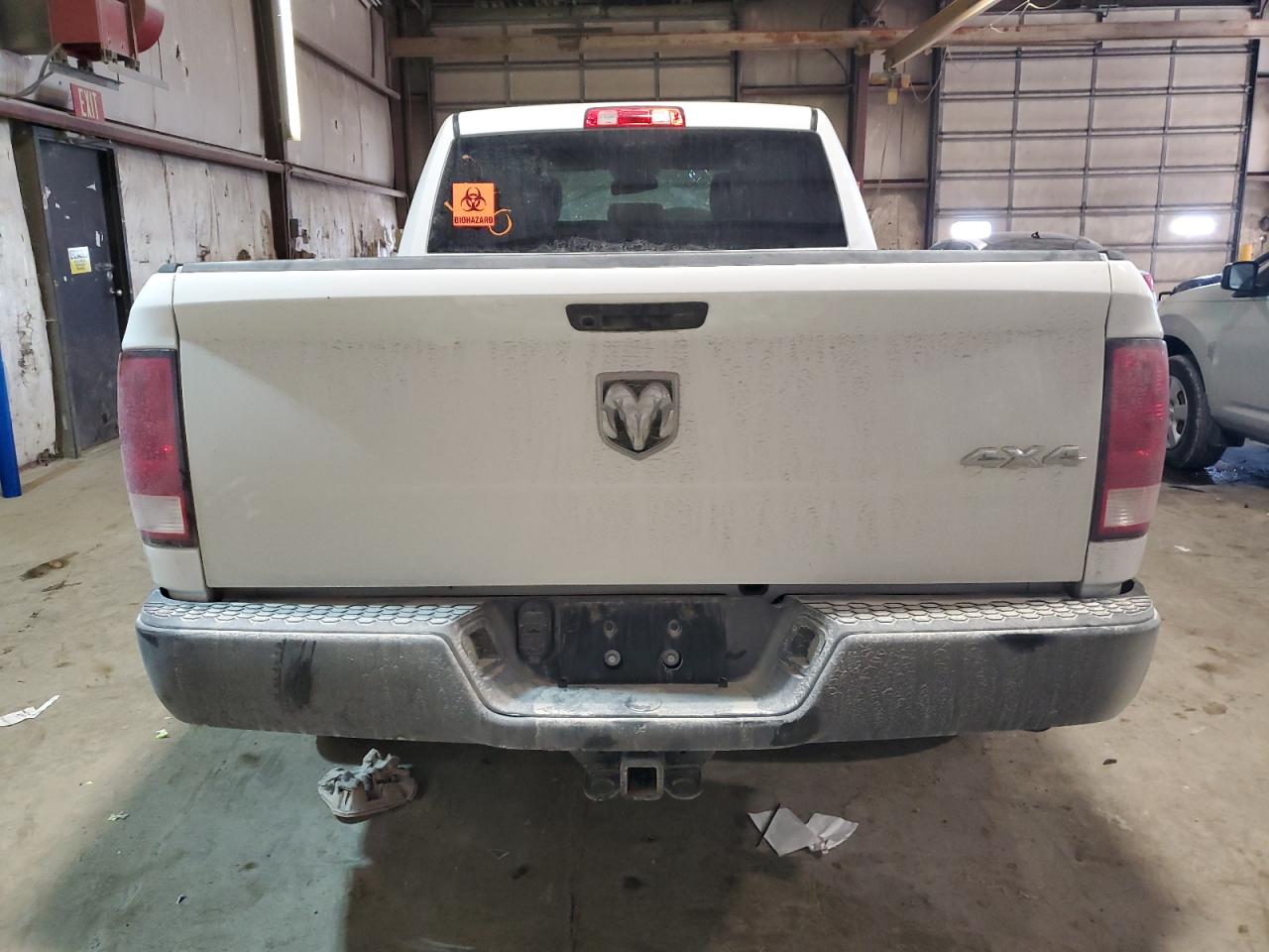 2020 RAM 1500 VIN 1C6RR7FG4LS153507 Copart auction photo, front end / minor dent/scratches damage thumbnail 6