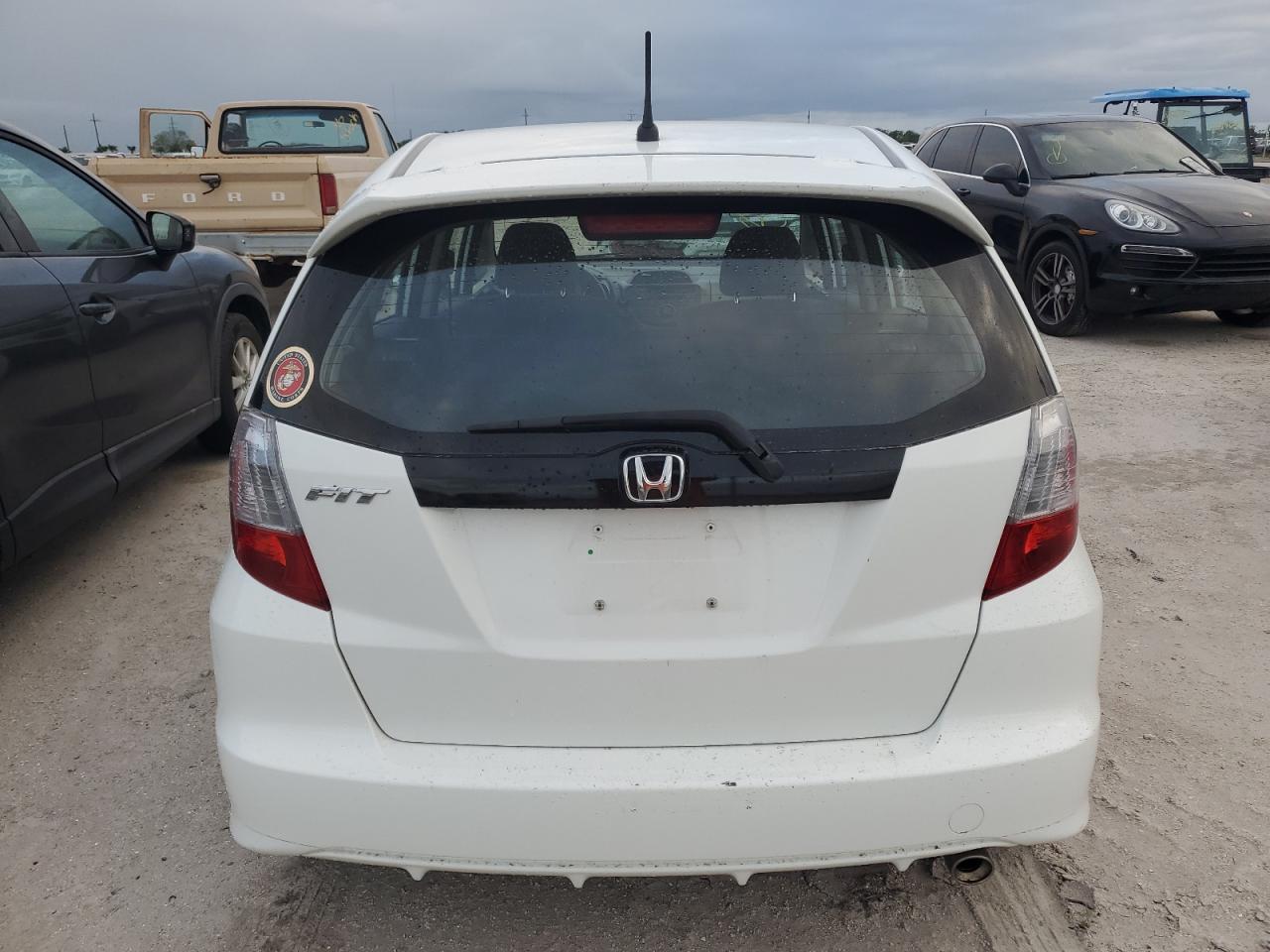2013 Honda Fit VIN JHMGE8H52DC037617 Copart auction photo, water/flood damage thumbnail 6