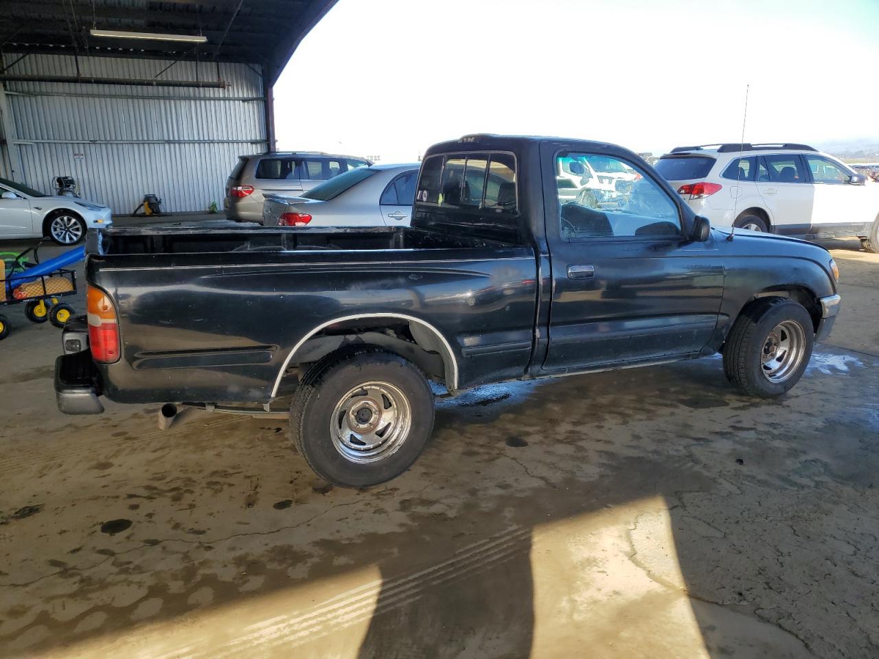 1998 Toyota Tacoma VIN 4TANL42N1WZ013689 Copart auction photo, front end damage thumbnail 3