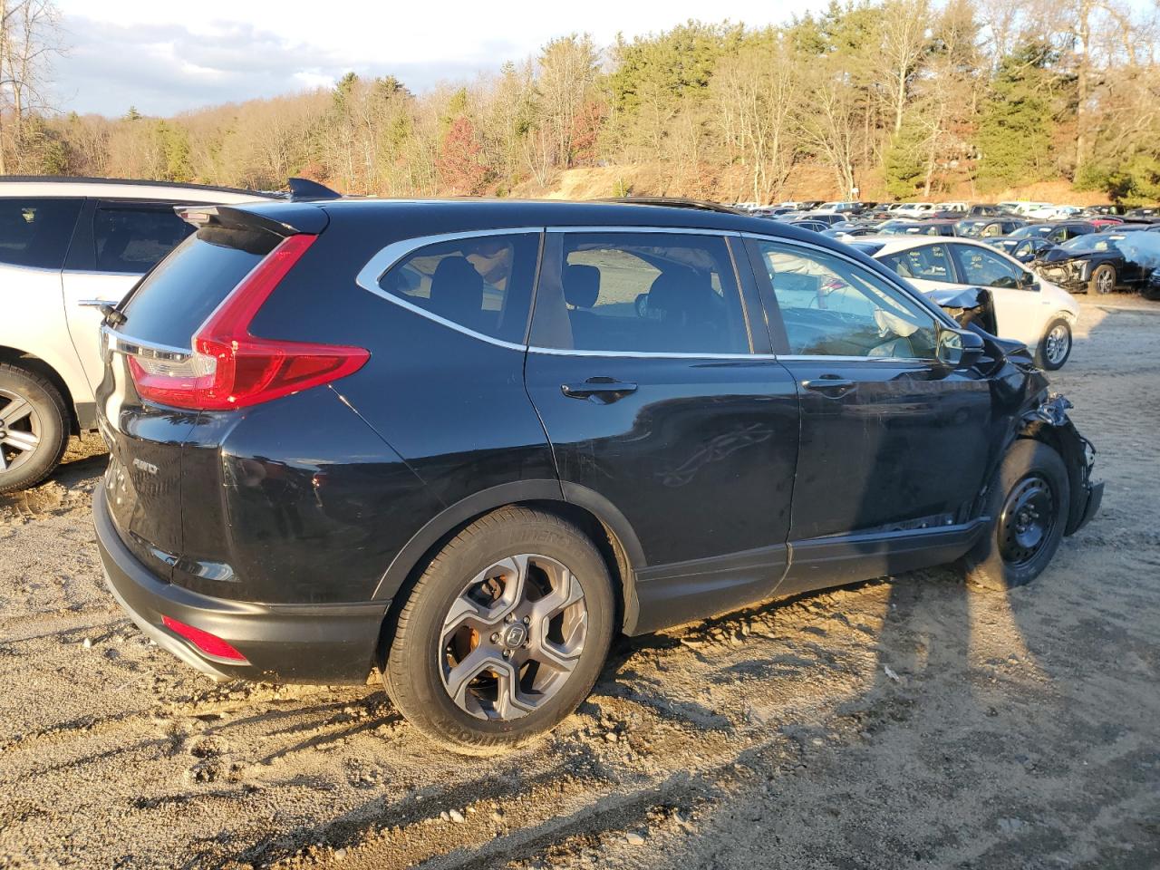 2018 Honda CR-V VIN 7FARW2H50JE001240 Copart auction photo, front end damage thumbnail 3