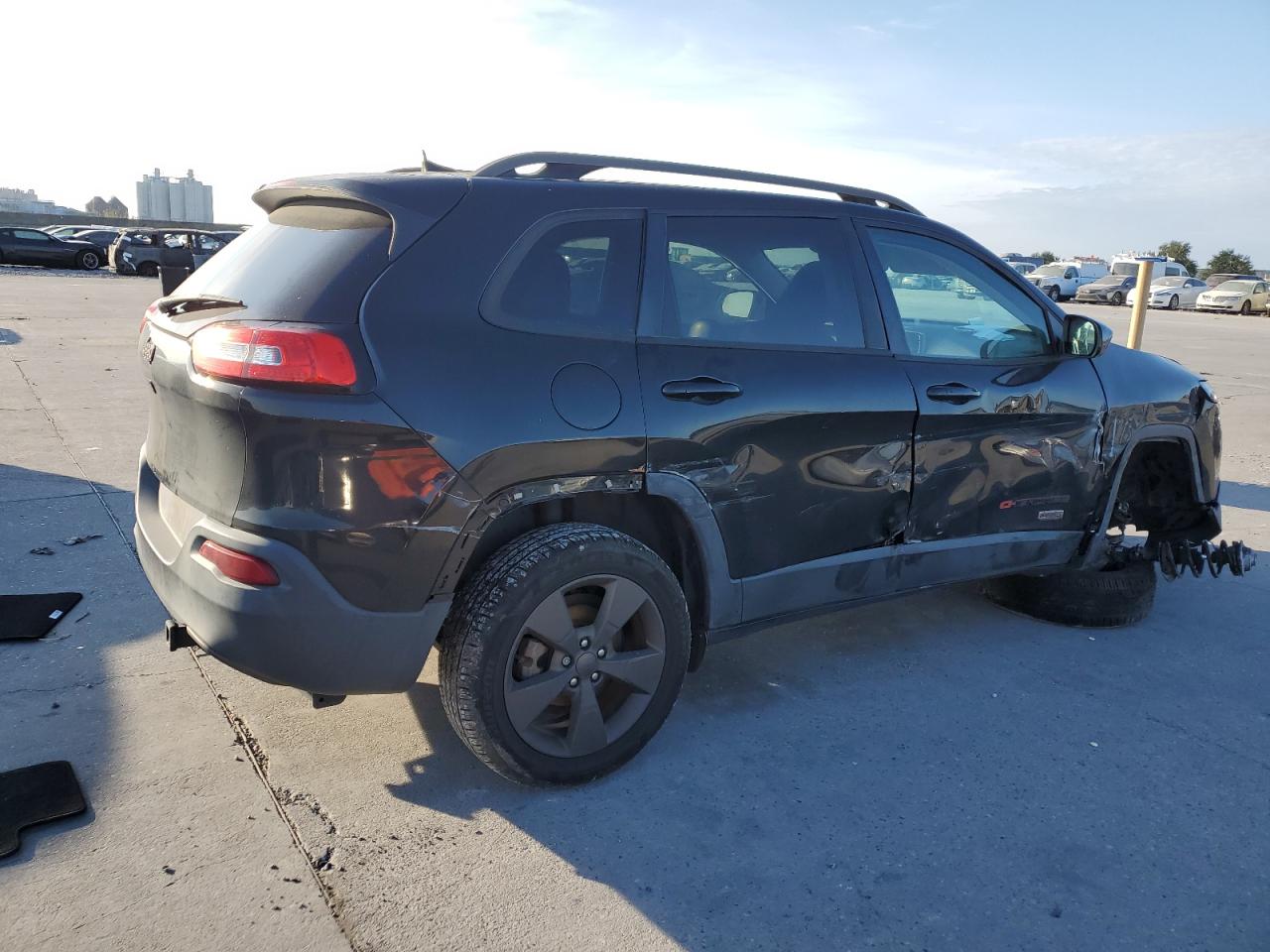 2016 Jeep Grand Cherokee VIN 1C4PJLCB3GW284015 Copart auction photo, all over damage thumbnail 3