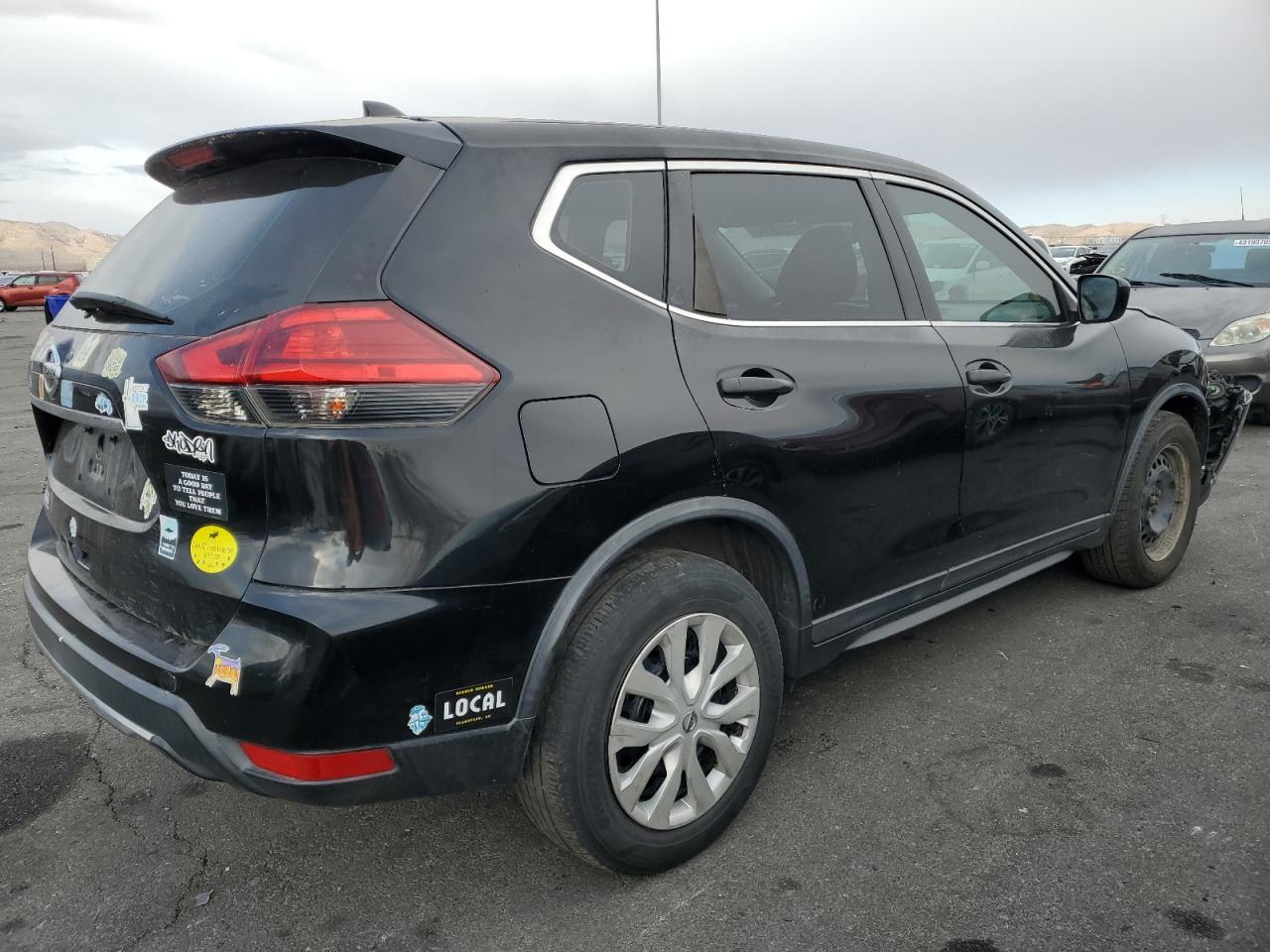 2017 Nissan Rogue VIN KNMAT2MT9HP607089 Copart auction photo, front end damage thumbnail 3