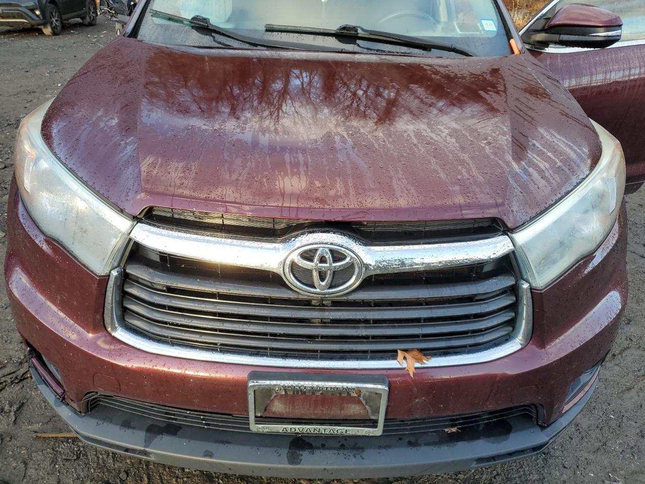 2016 Toyota Highlander VIN 5TDBKRFH2GS315443 Copart auction photo, all over / side damage thumbnail 14