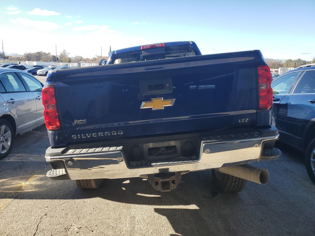 2015 Chevrolet Silverado VIN 1GC1KWE81FF161057 Copart auction photo, all over damage thumbnail 6