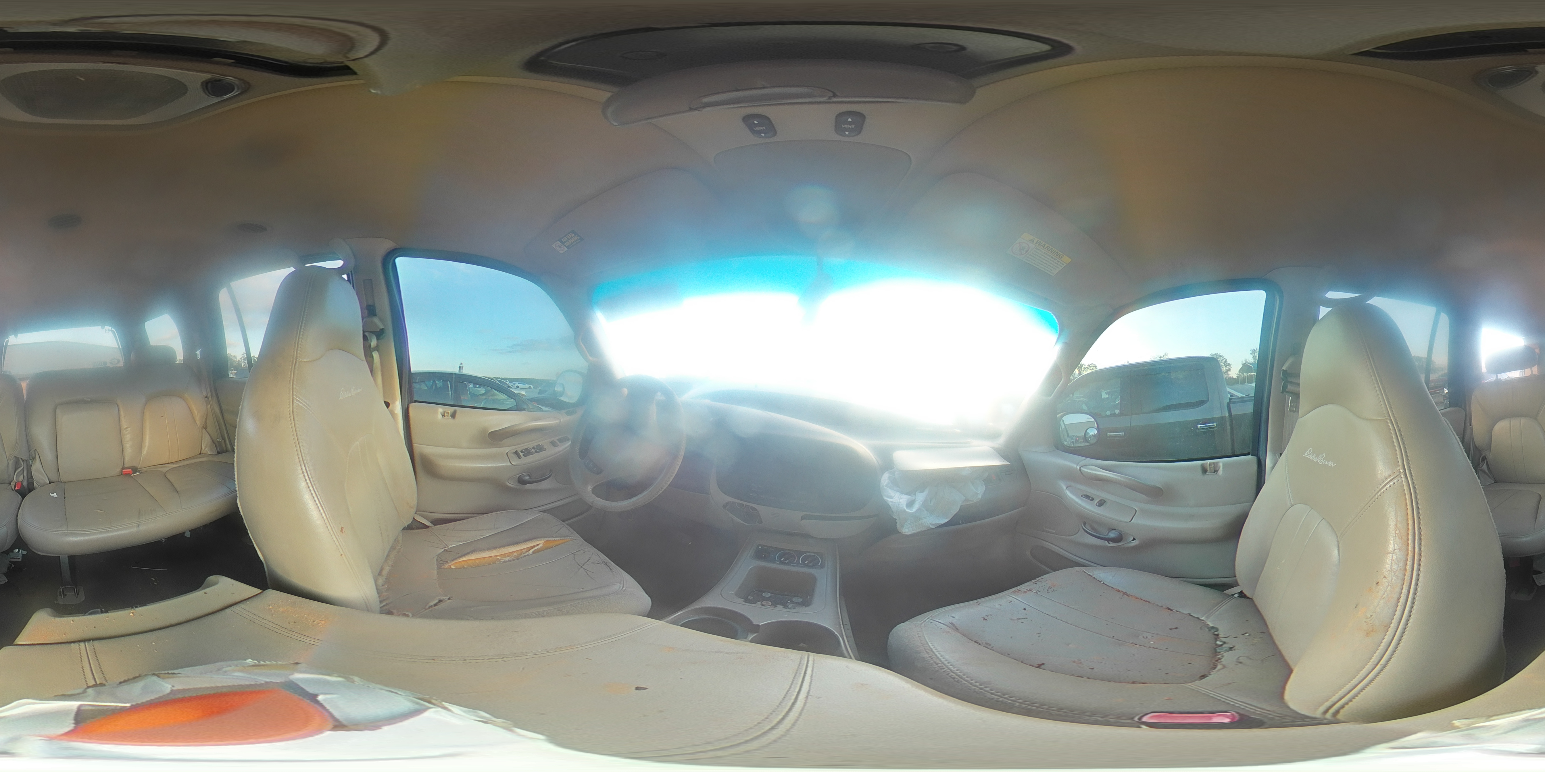 2000 Ford Expedition VIN 1FMRU176XYLB48545 Copart auction photo, front end / rear end damage thumbnail 13