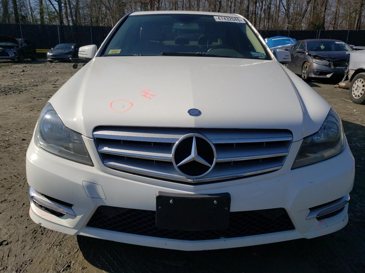 2013 Mercedes-Benz C-klasse VIN WDDGF8AB9DA780596 Copart auction photo, rear end / minor dent/scratches damage thumbnail 5