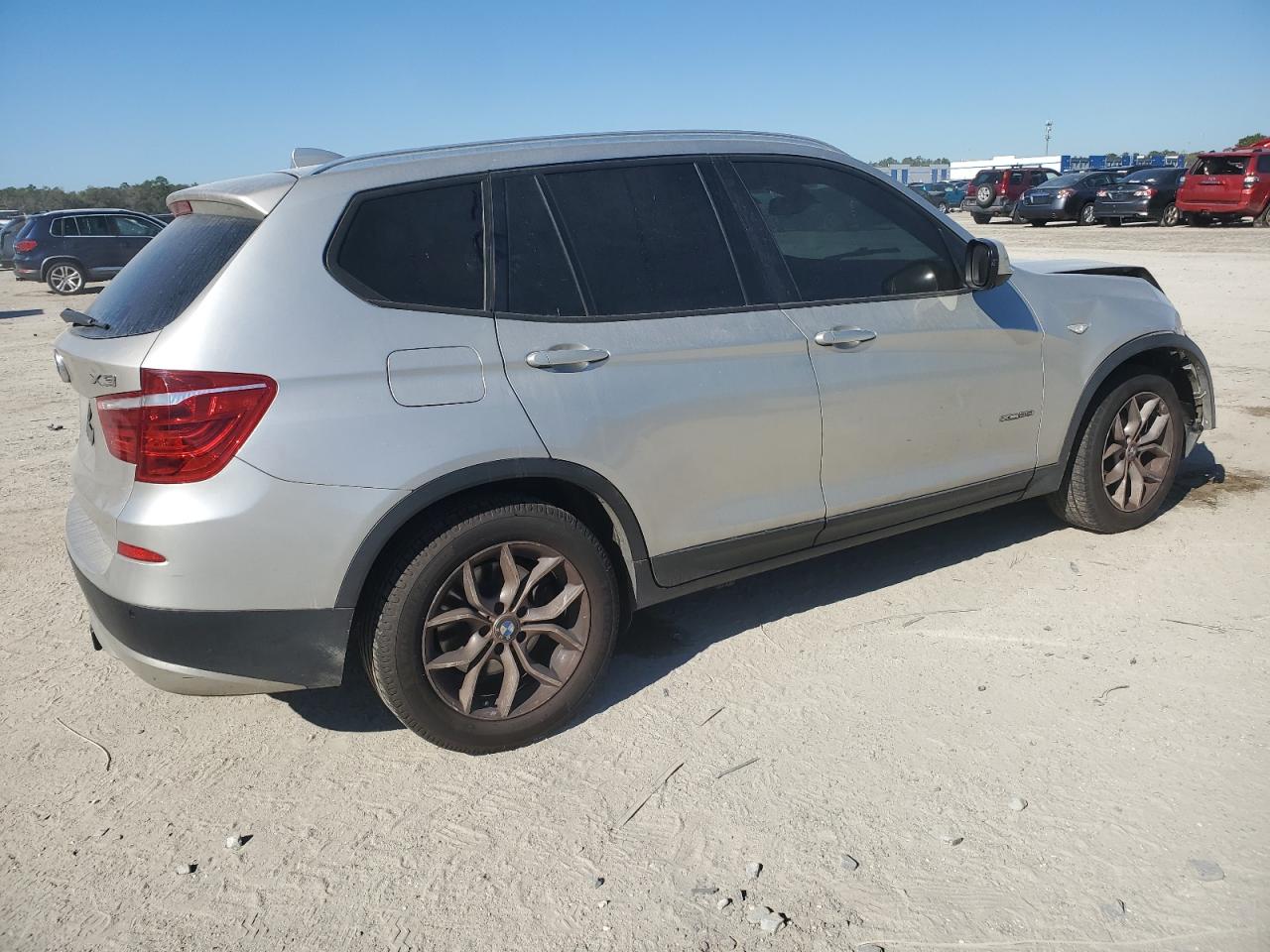 2014 BMW X3 VIN 5UXWX7C57E0E80827 Copart auction photo, front end / minor dent/scratches damage thumbnail 3