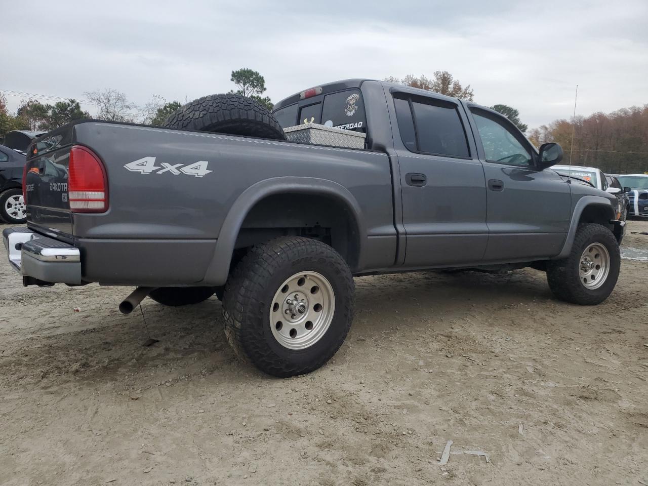 2004 Dodge Dakota VIN 1D7HG48N54S721985 Copart auction photo, front end / minor dent/scratches damage thumbnail 3