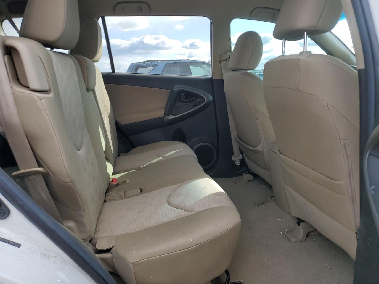 2011 Toyota RAV 4 VIN 2T3BF4DVXBW147557 Copart auction photo, front end damage thumbnail 11
