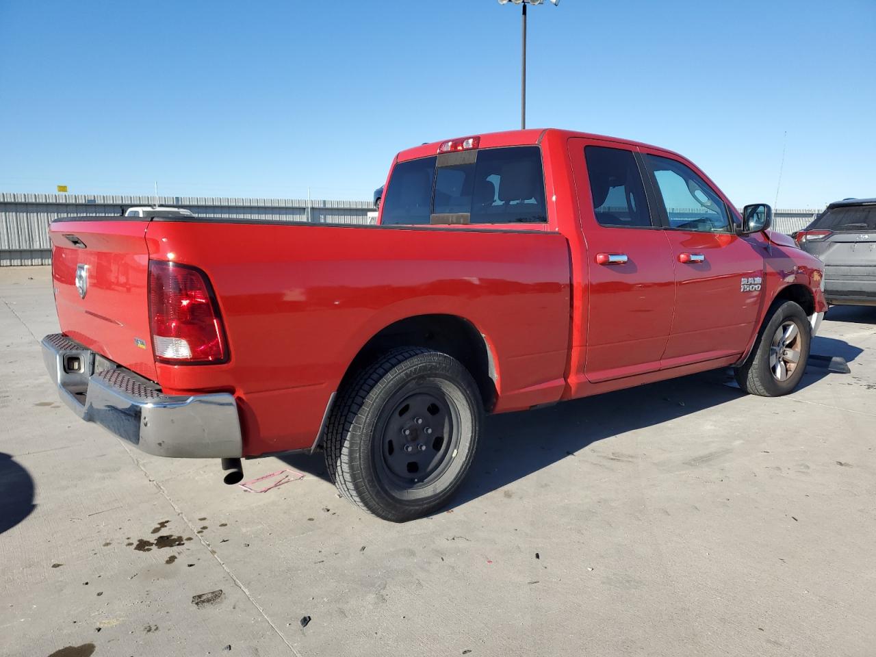 2013 RAM 1500 VIN 1C6RR6GP3DS597083 Copart auction photo, front end / side damage thumbnail 3