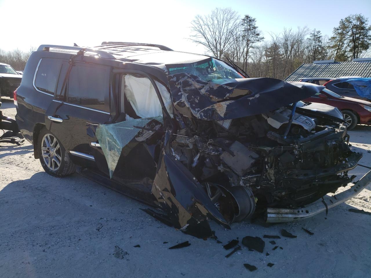 2015 Lexus LX VIN JTJHY7AX7F4167728 Copart auction photo, front end / side damage thumbnail 4