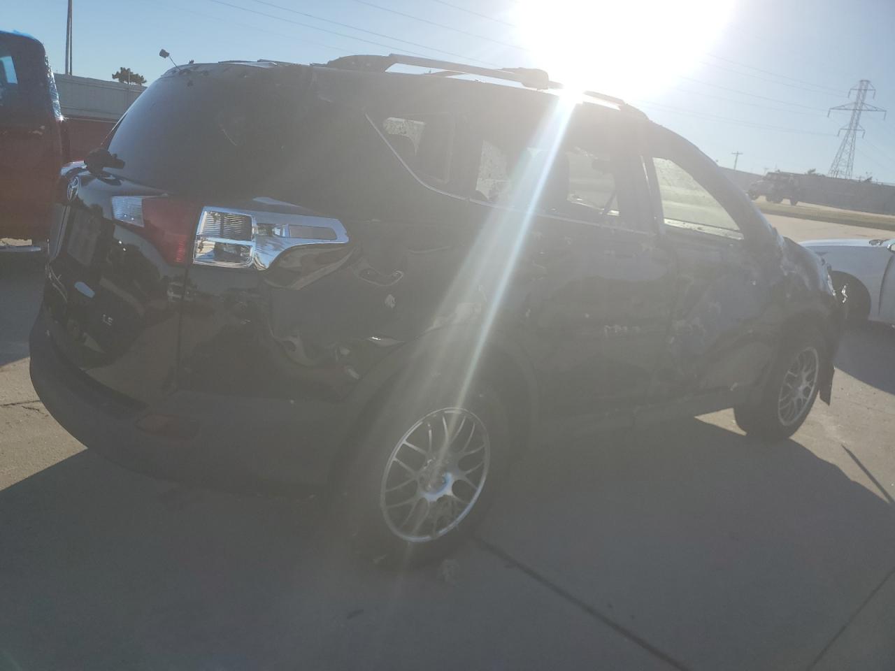 2015 Toyota RAV 4 VIN 2T3ZFREV1FW224431 Copart auction photo, all over / minor dent/scratches damage thumbnail 3