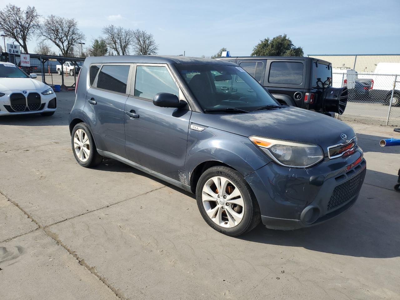2015 KIA Soul VIN KNDJP3A57F7136962 Copart auction photo, front end damage thumbnail 4
