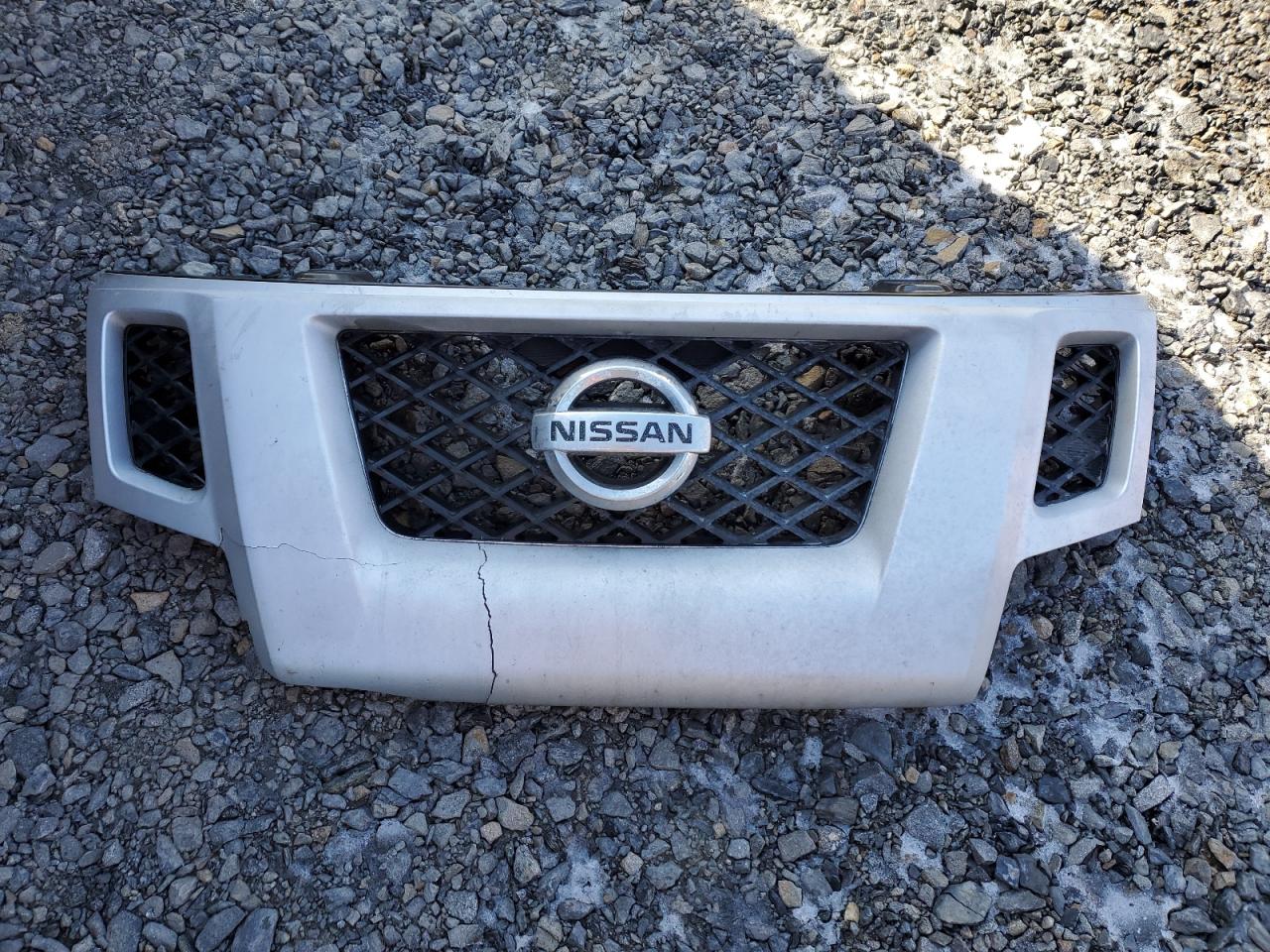 2013 Nissan XTerra VIN 5N1AN0NW0DN823907 Copart auction photo, front end / minor dent/scratches damage thumbnail 13
