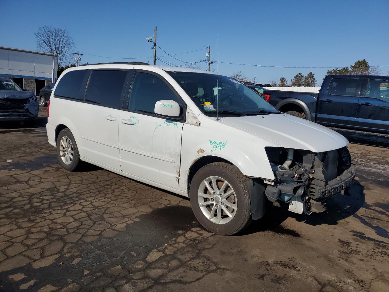 2016 Dodge Caravan VIN 2C4RDGCG7GR336886 Copart auction photo, front end / minor dent/scratches damage thumbnail 4